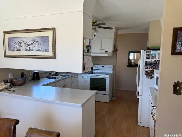 41 mackenzie DRIVE