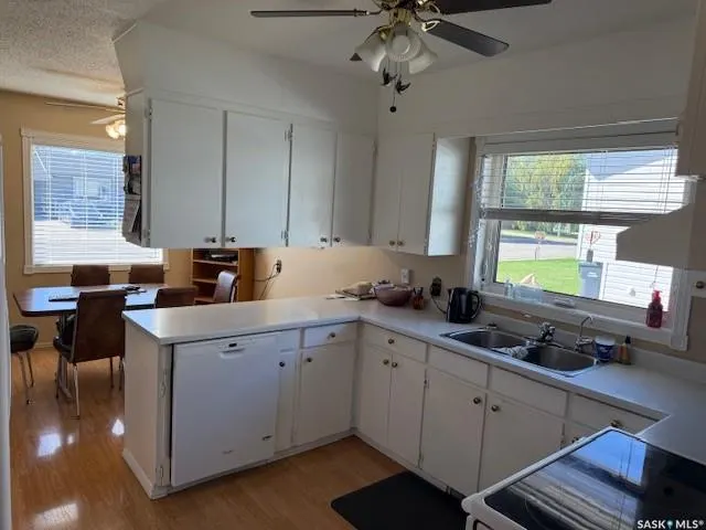 41 mackenzie DRIVE