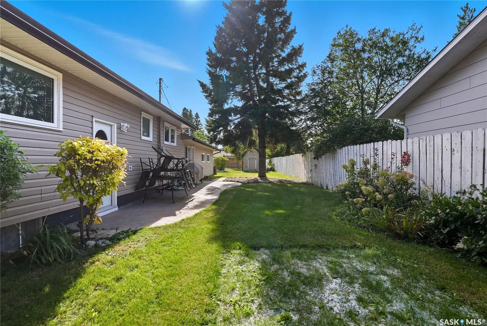 603 Ross AVENUE