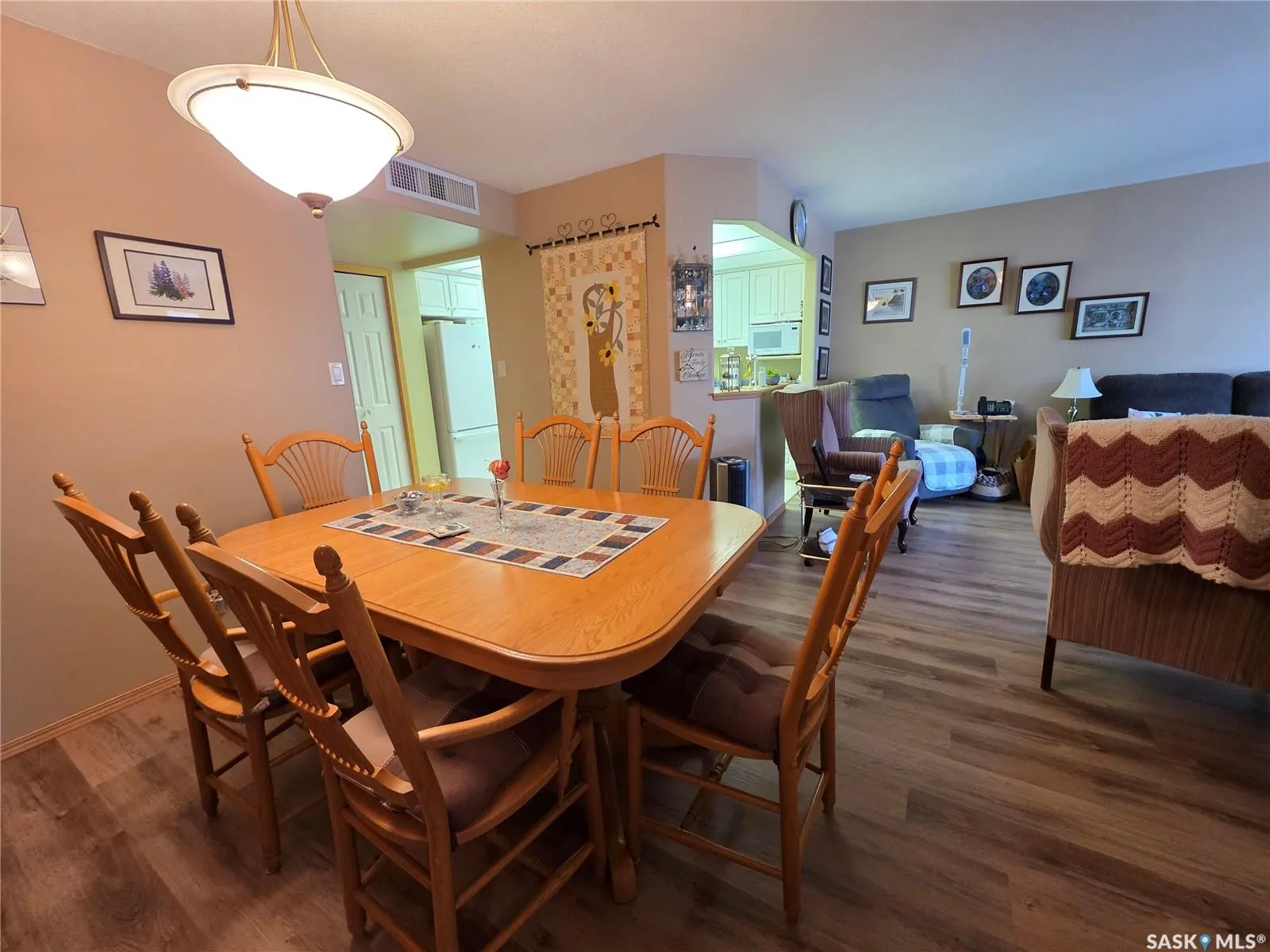 230 Lister Kaye CRESCENT, #307