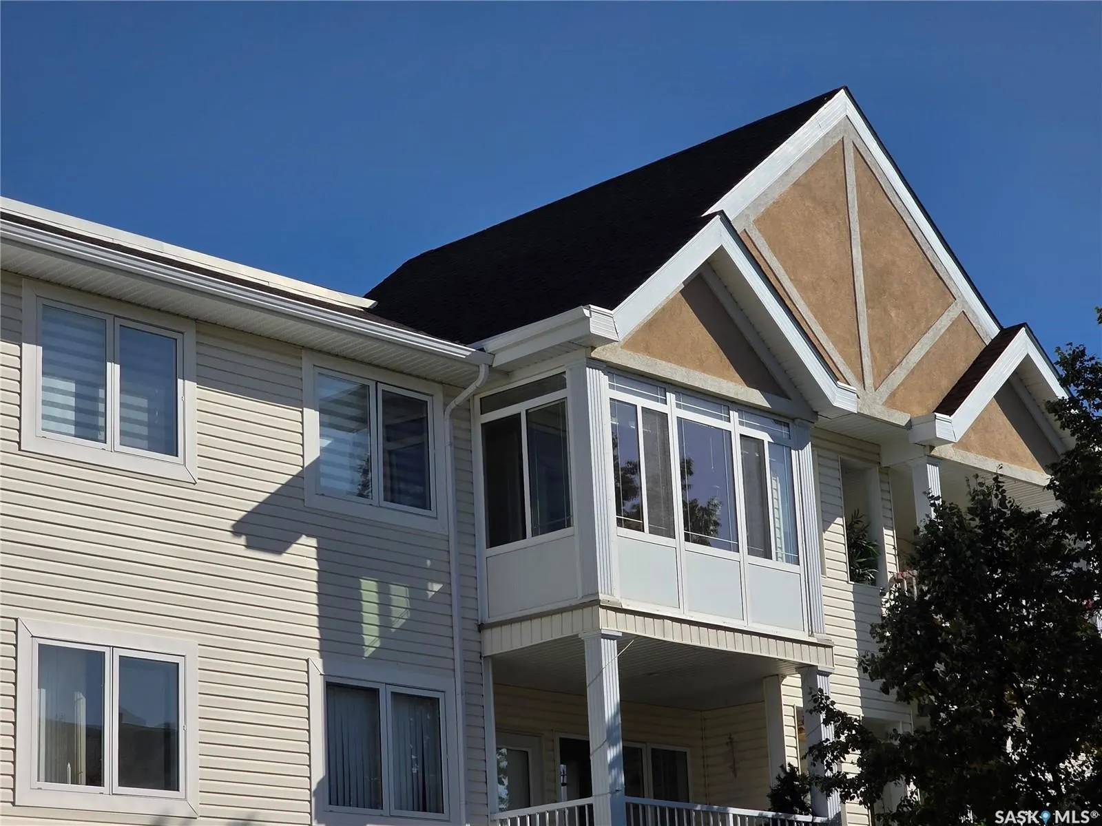 230 Lister Kaye CRESCENT, #307