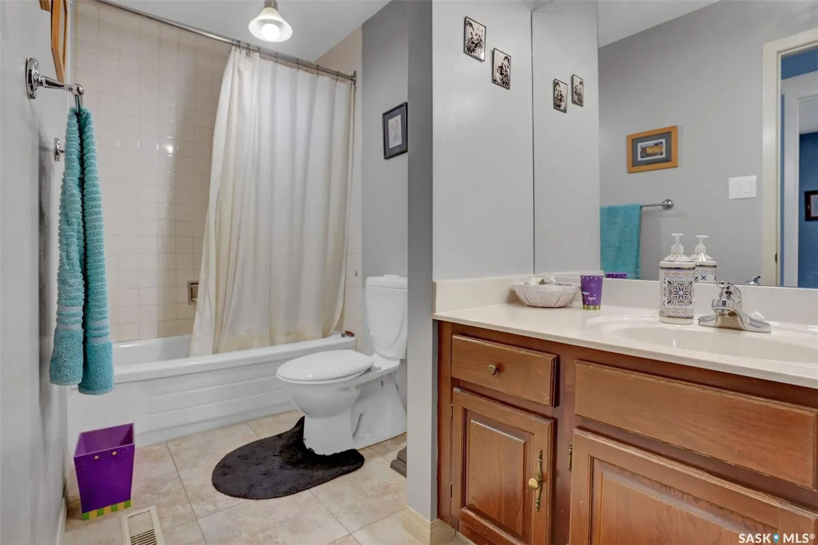 1102 Gryphons WALK