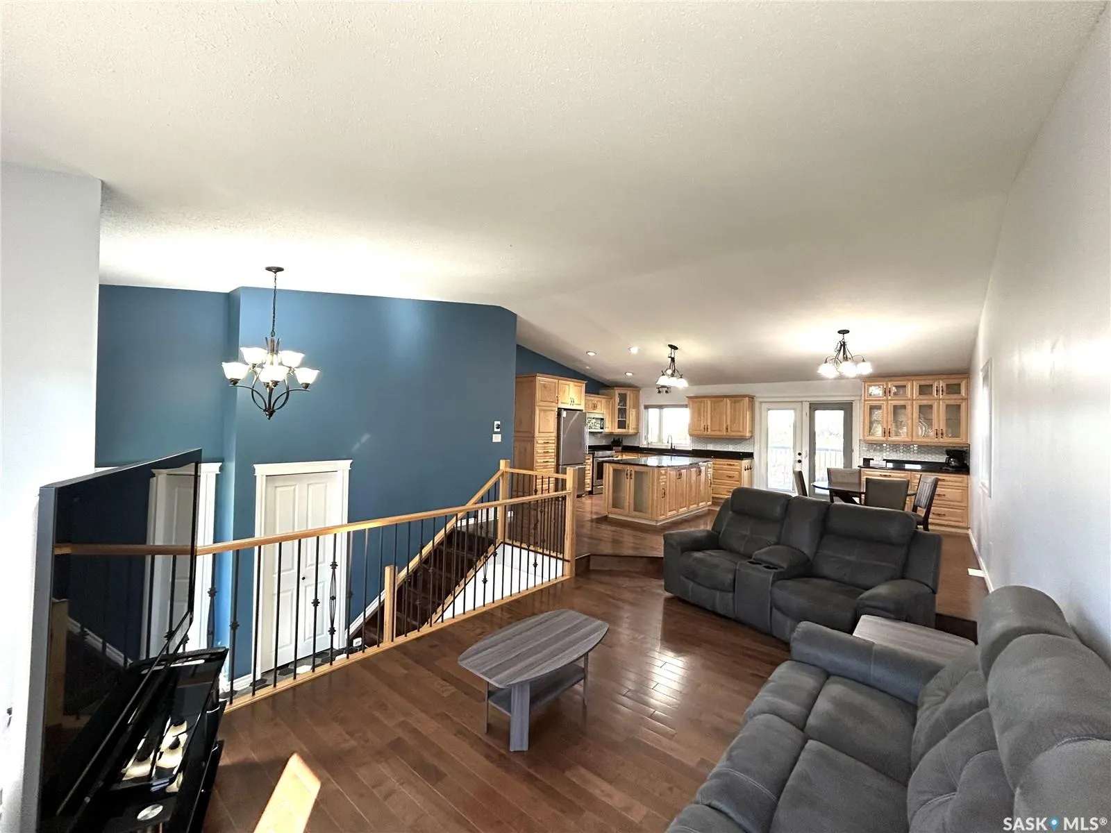 210 Schaefer STREET