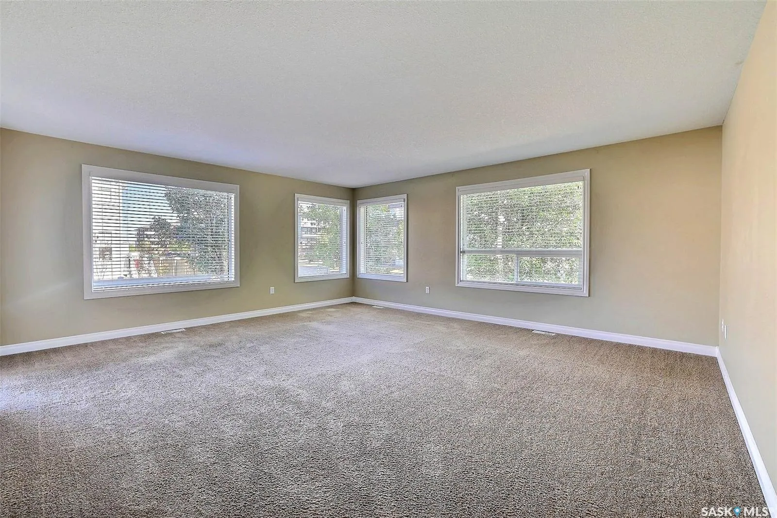 3850 Haughton ROAD E, #102