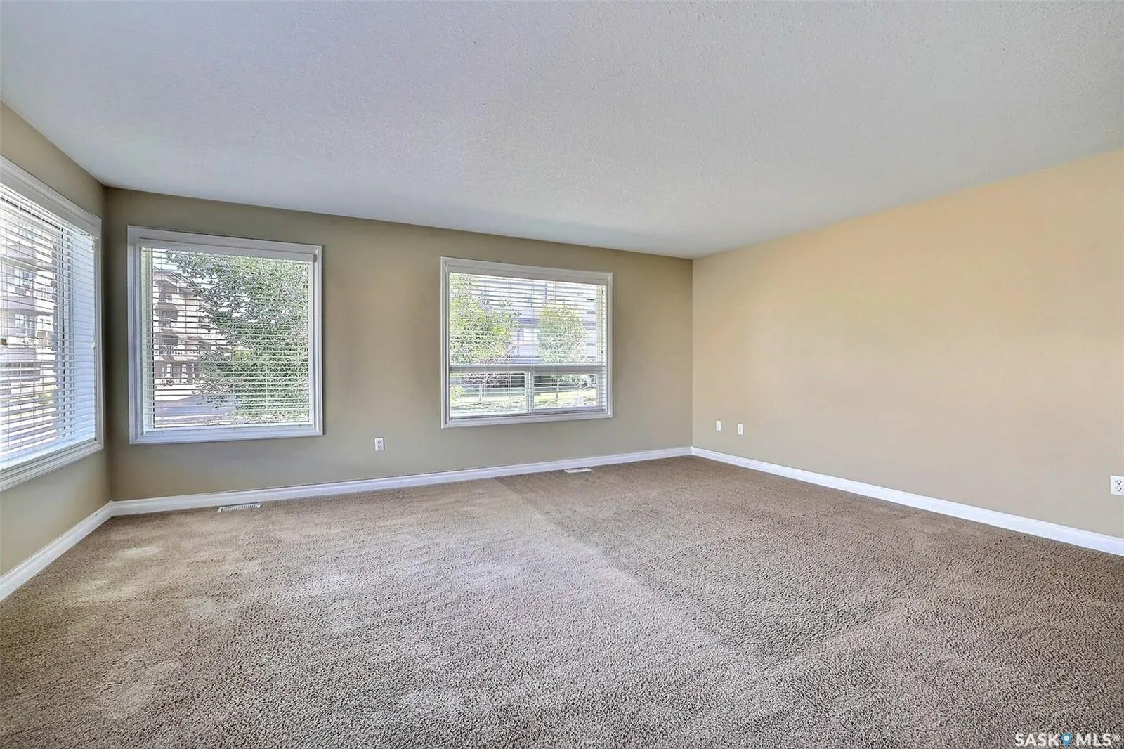 3850 Haughton ROAD E, #102