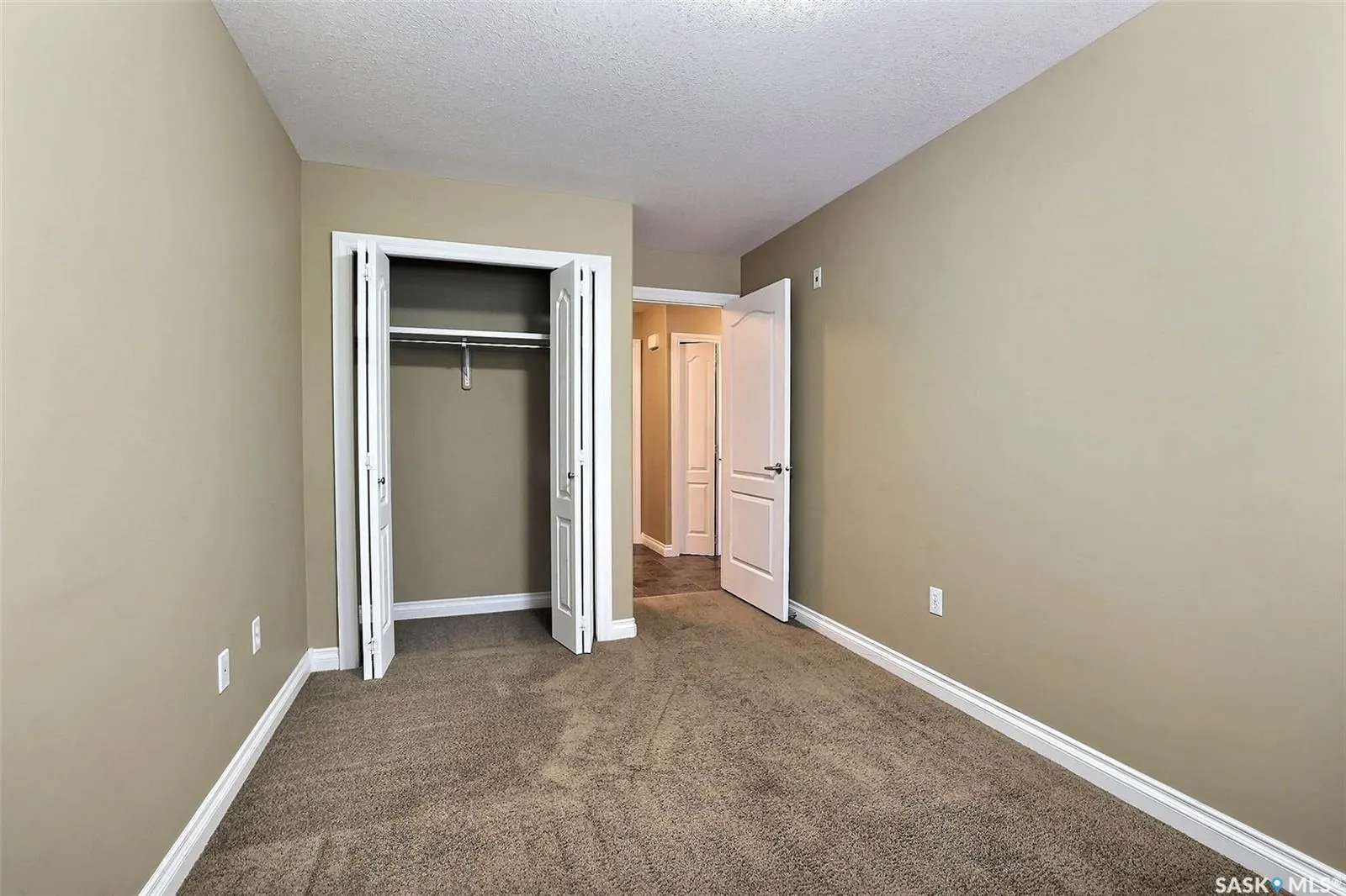 3850 Haughton ROAD E, #102