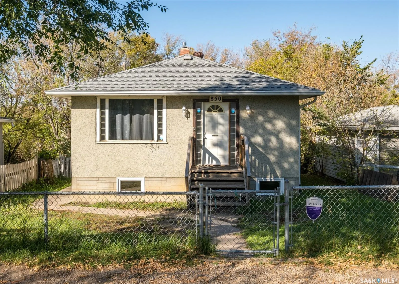 850 14th STREET W