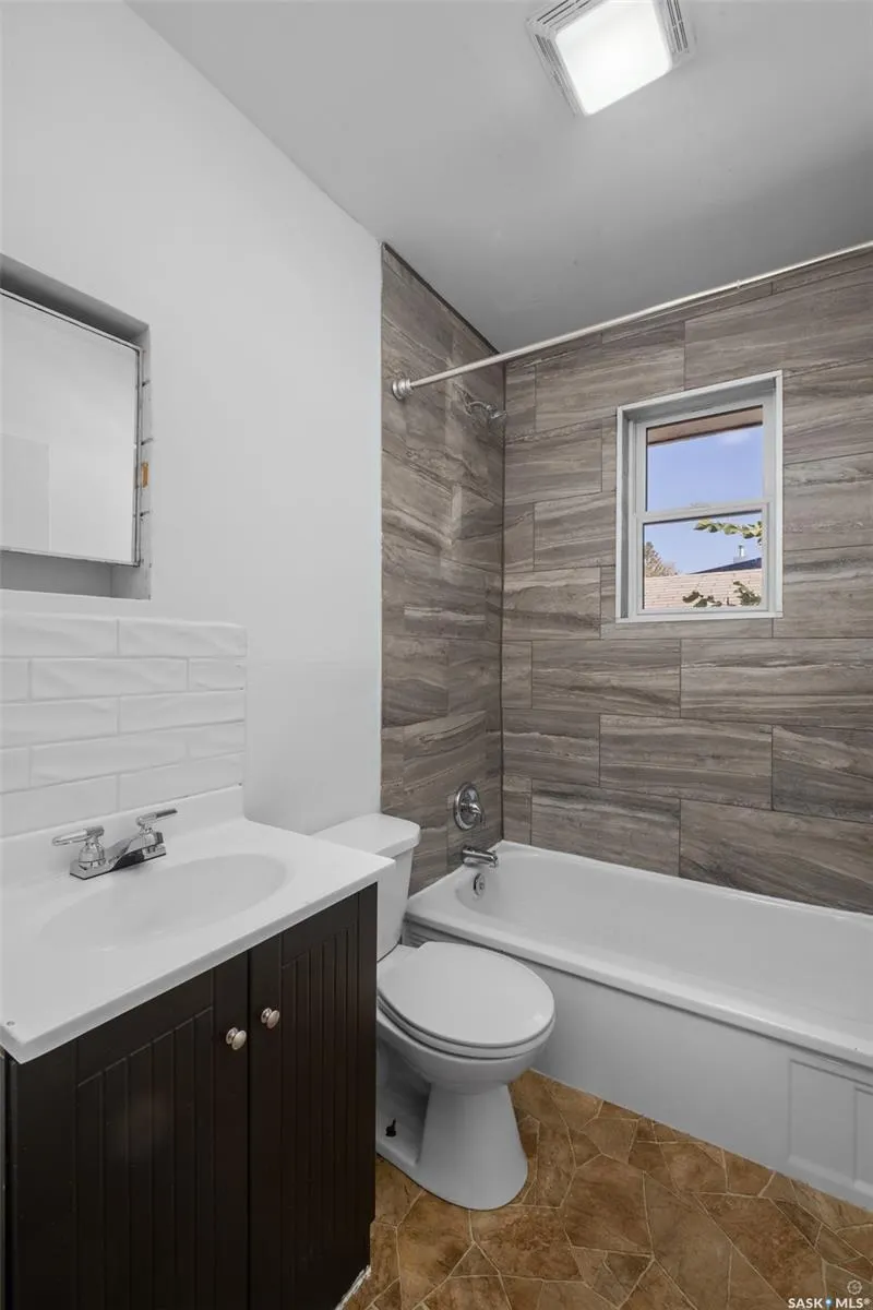 850 14th STREET W