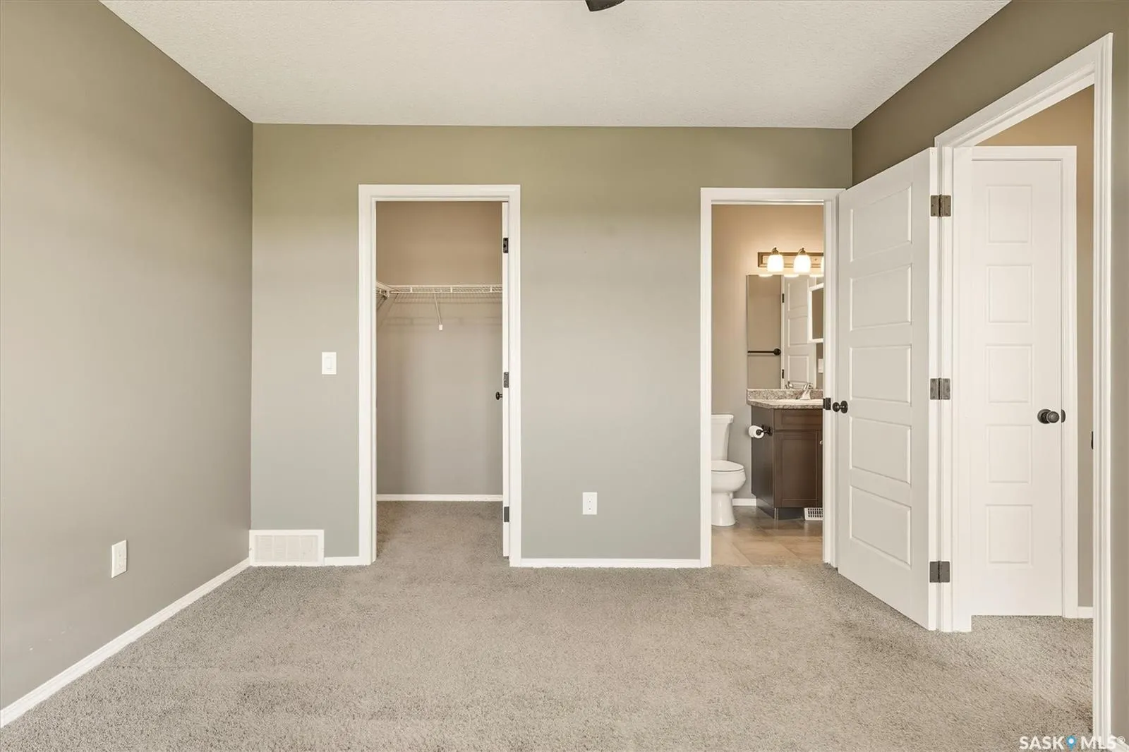 150 Langlois WAY, #553