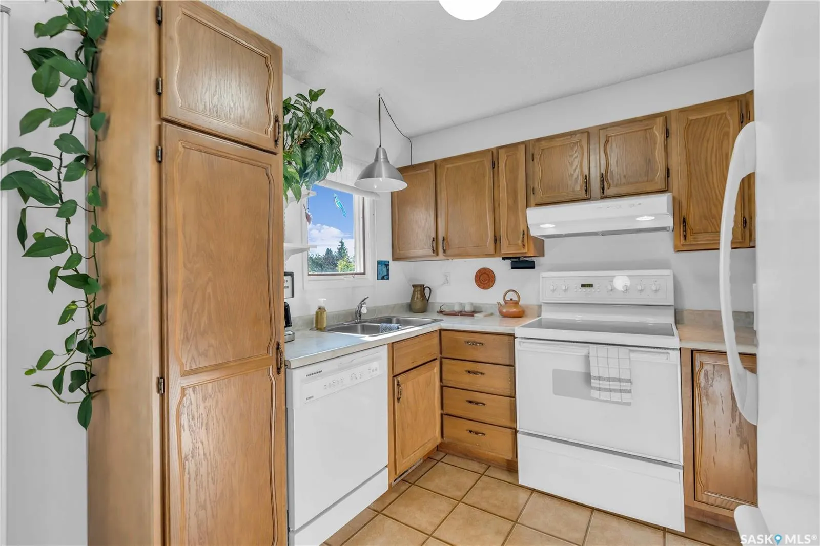 623 Priel CRESCENT