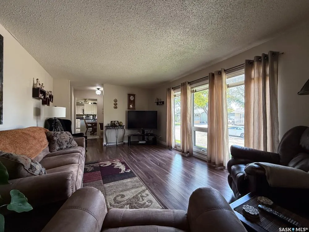 568 Poplar CRESCENT