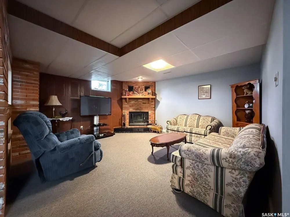568 Poplar CRESCENT