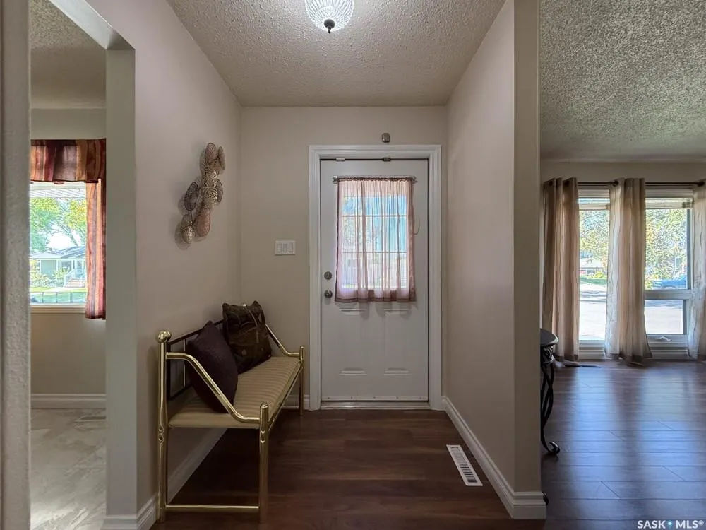 568 Poplar CRESCENT