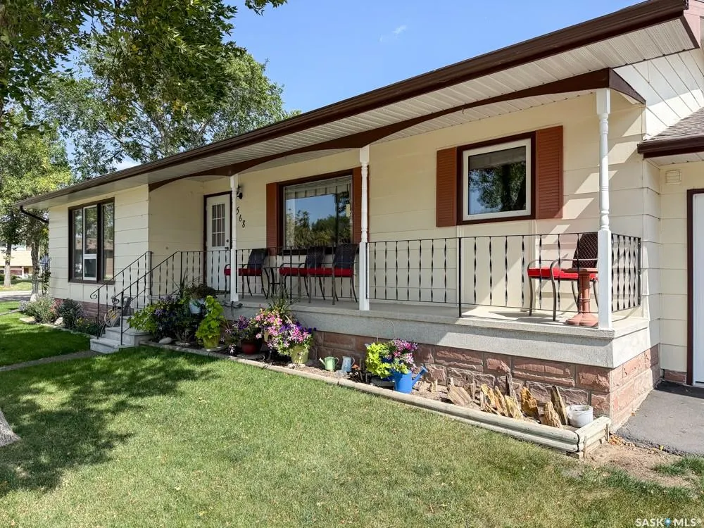 568 Poplar CRESCENT