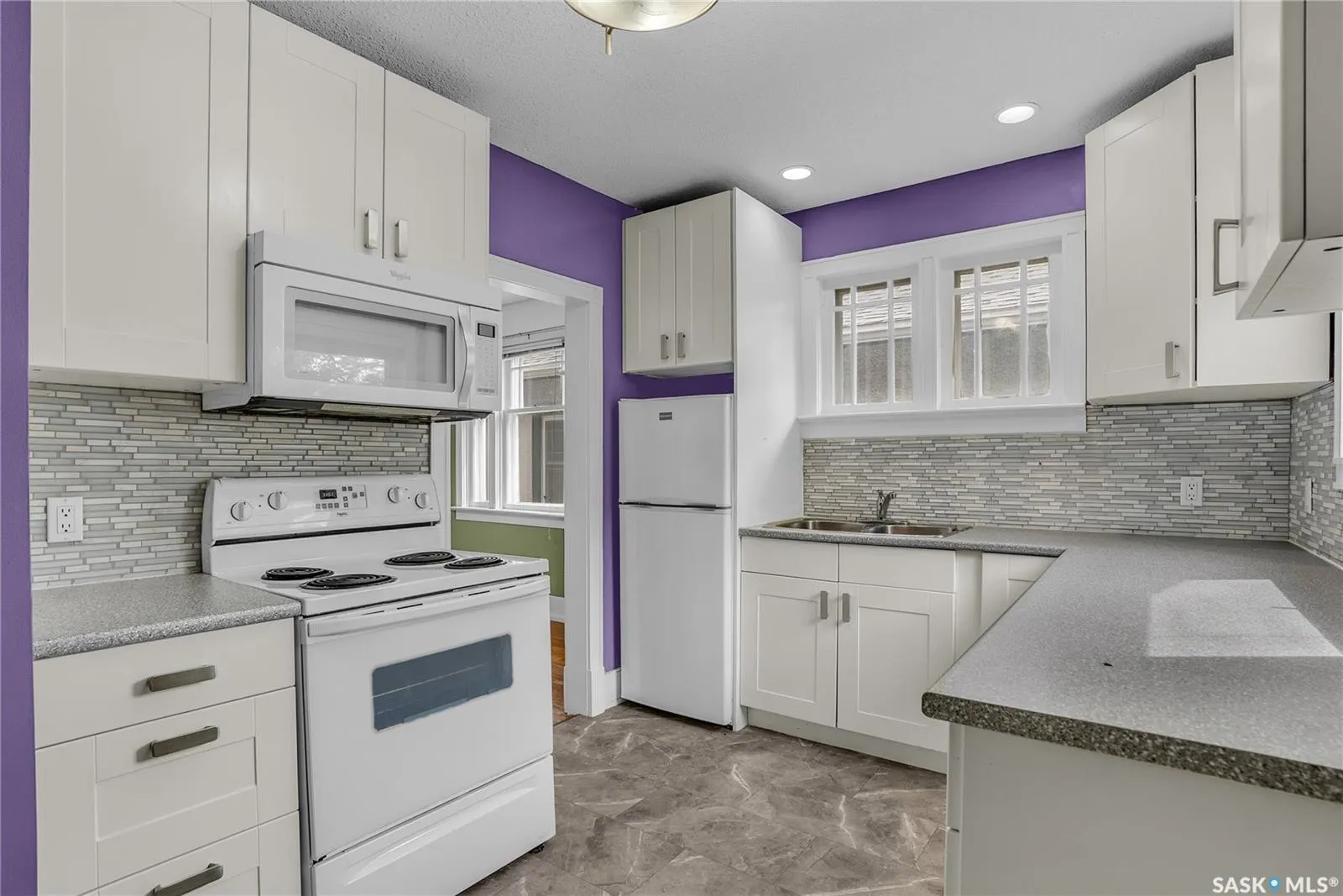 107 28th STREET W