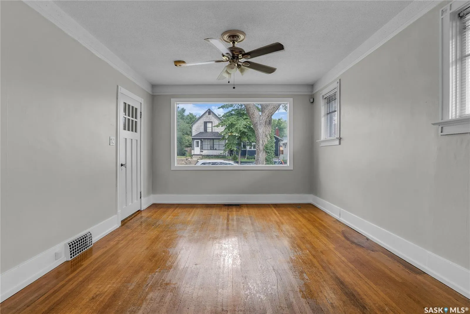 107 28th STREET W