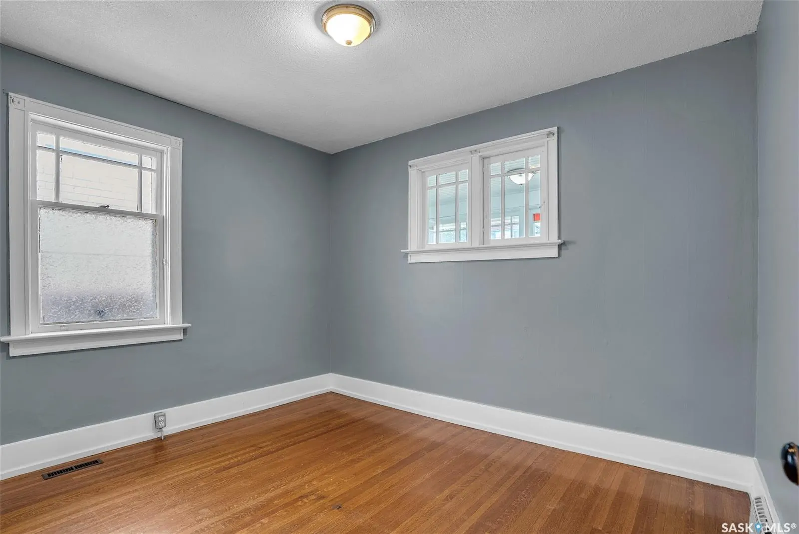 107 28th STREET W
