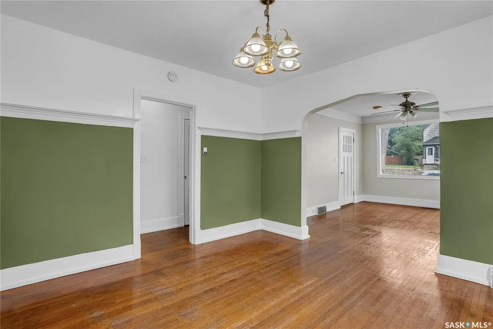 107 28th STREET W