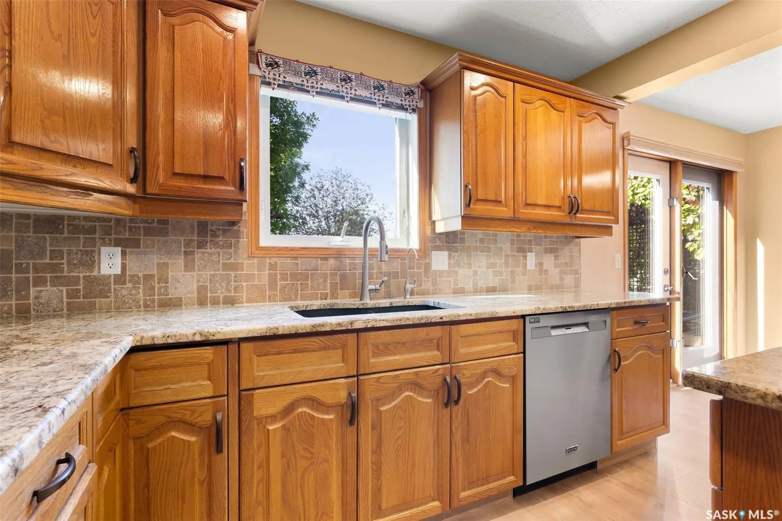 3562 Hazel GROVE