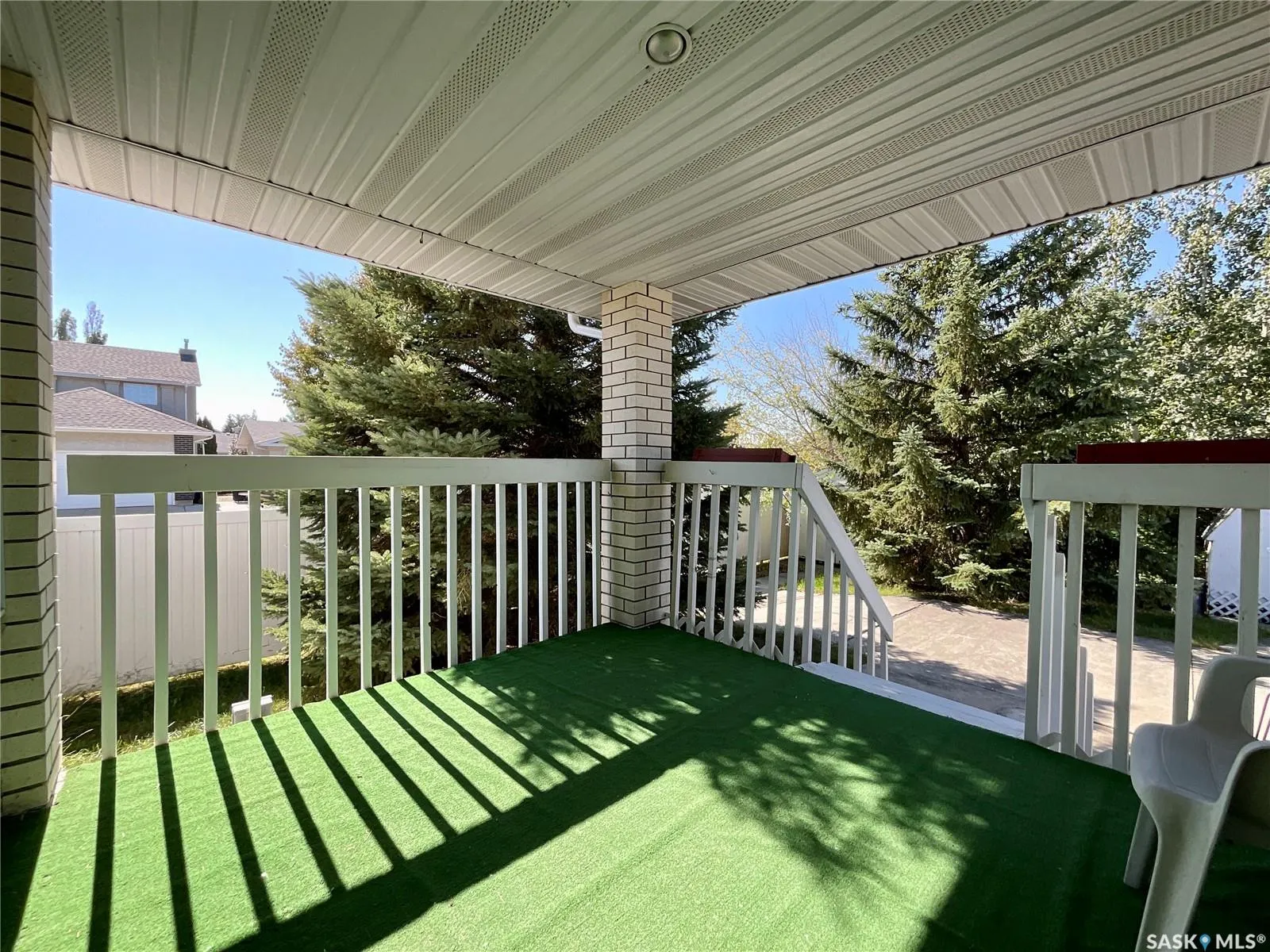 8358 Struthers CRESCENT