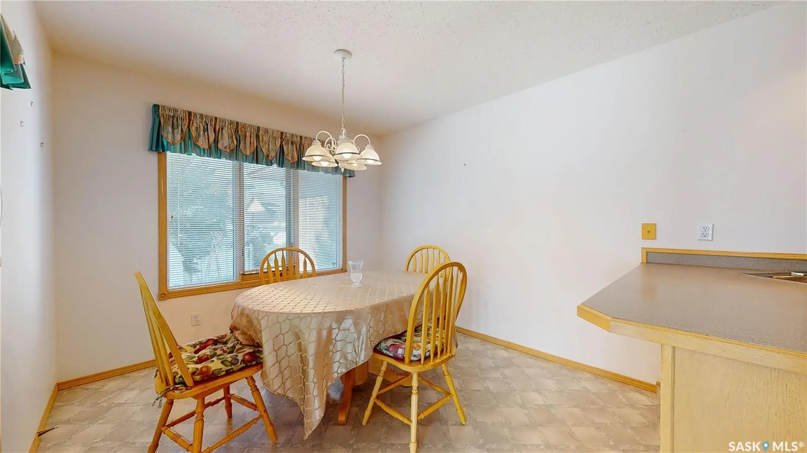 8358 Struthers CRESCENT