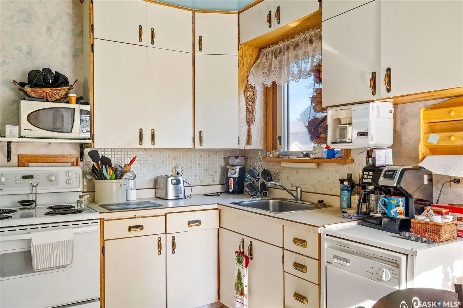 135 21st STREET W