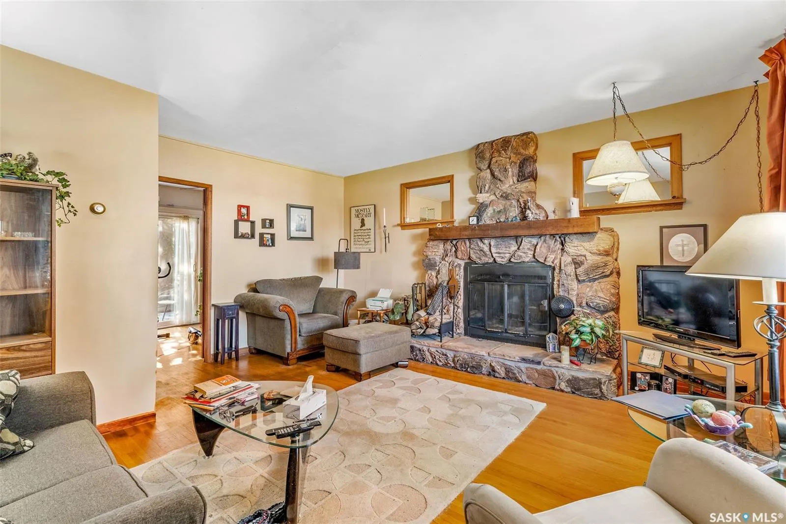 135 21st STREET W