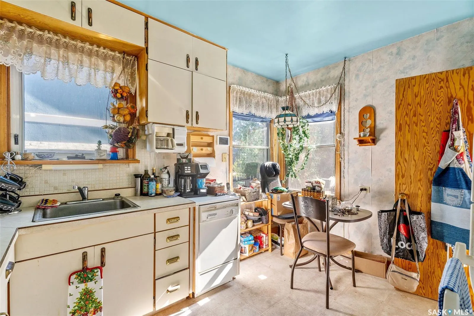 135 21st STREET W