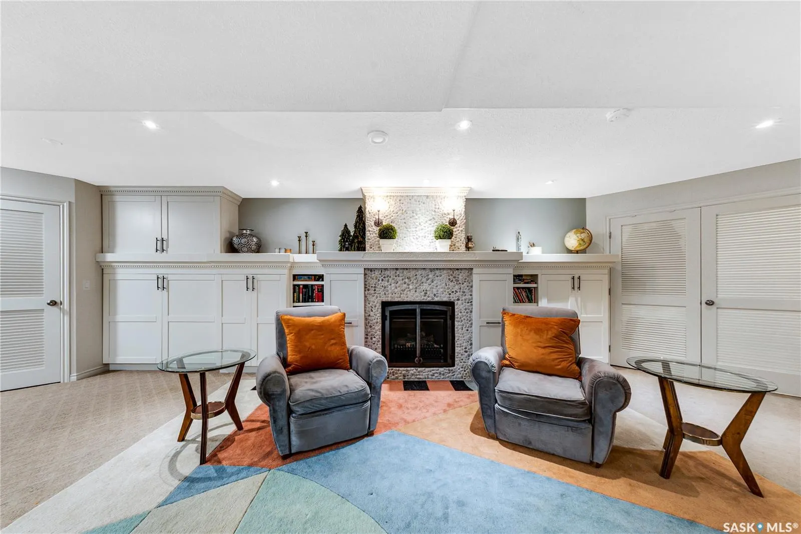 315 Blackburn CRESCENT