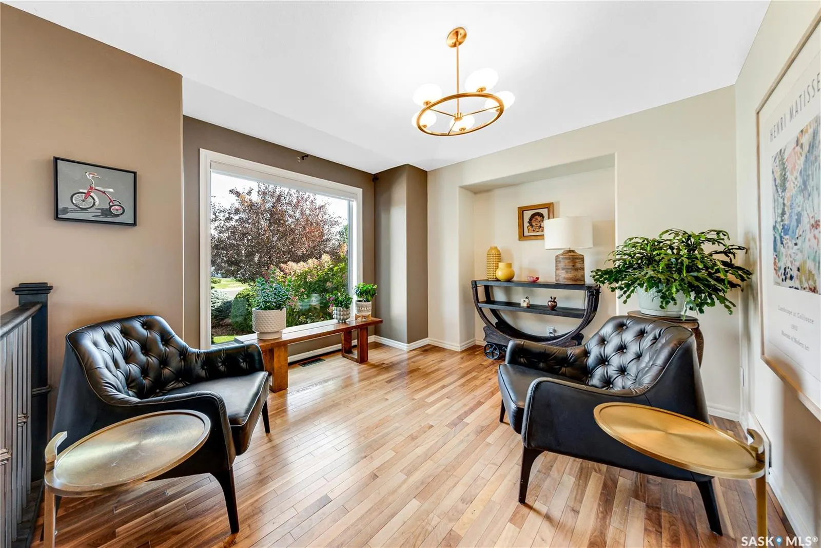 315 Blackburn CRESCENT