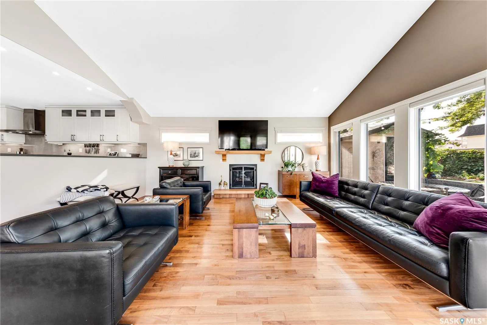 315 Blackburn CRESCENT