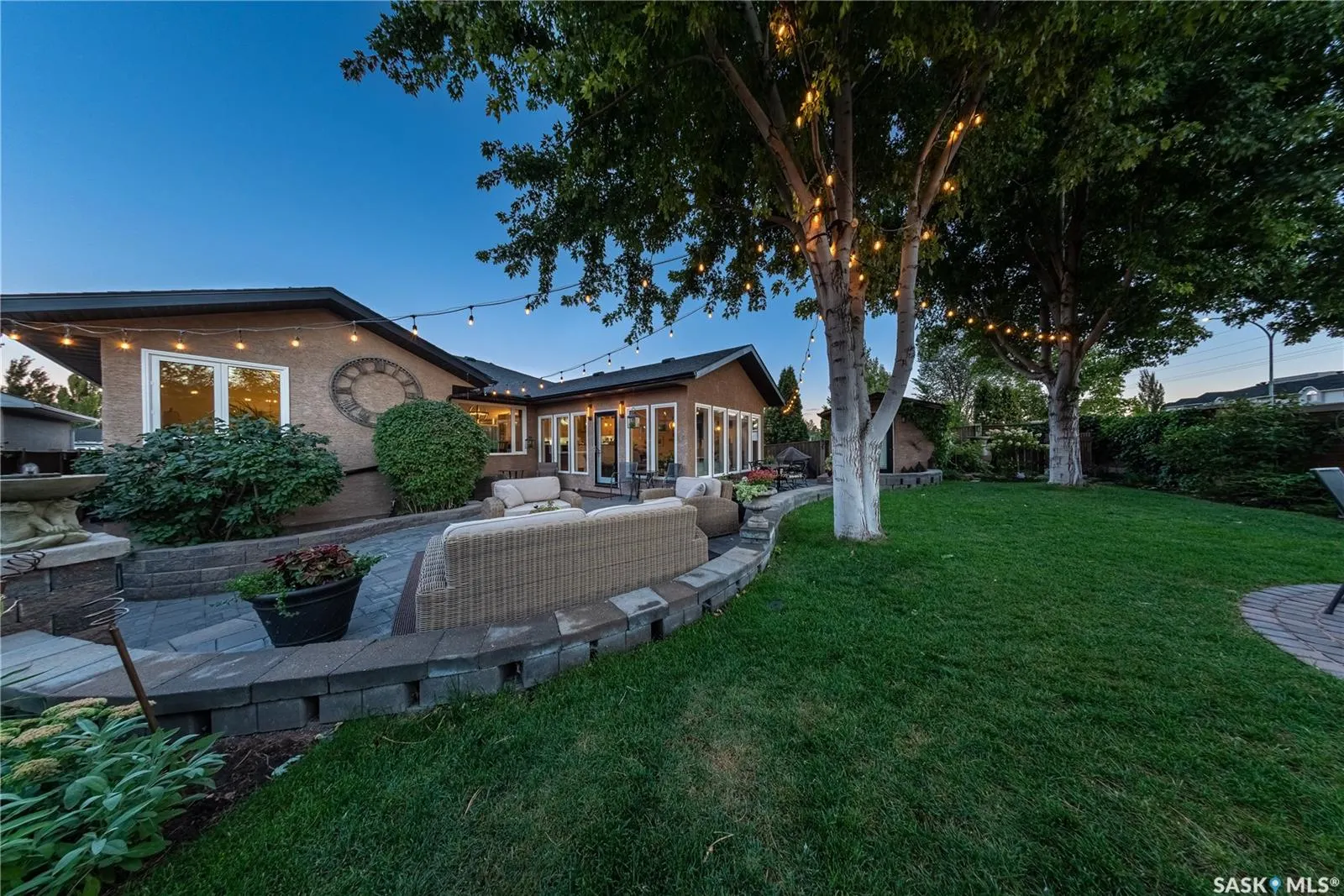 315 Blackburn CRESCENT