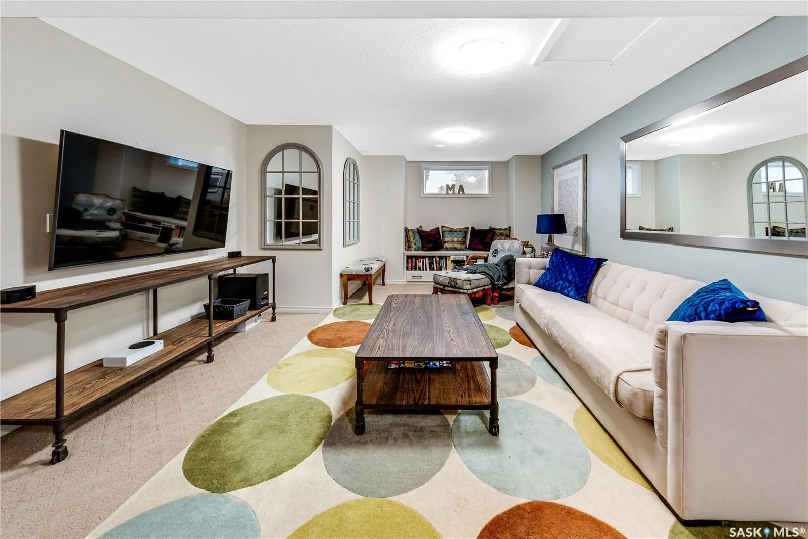 315 Blackburn CRESCENT