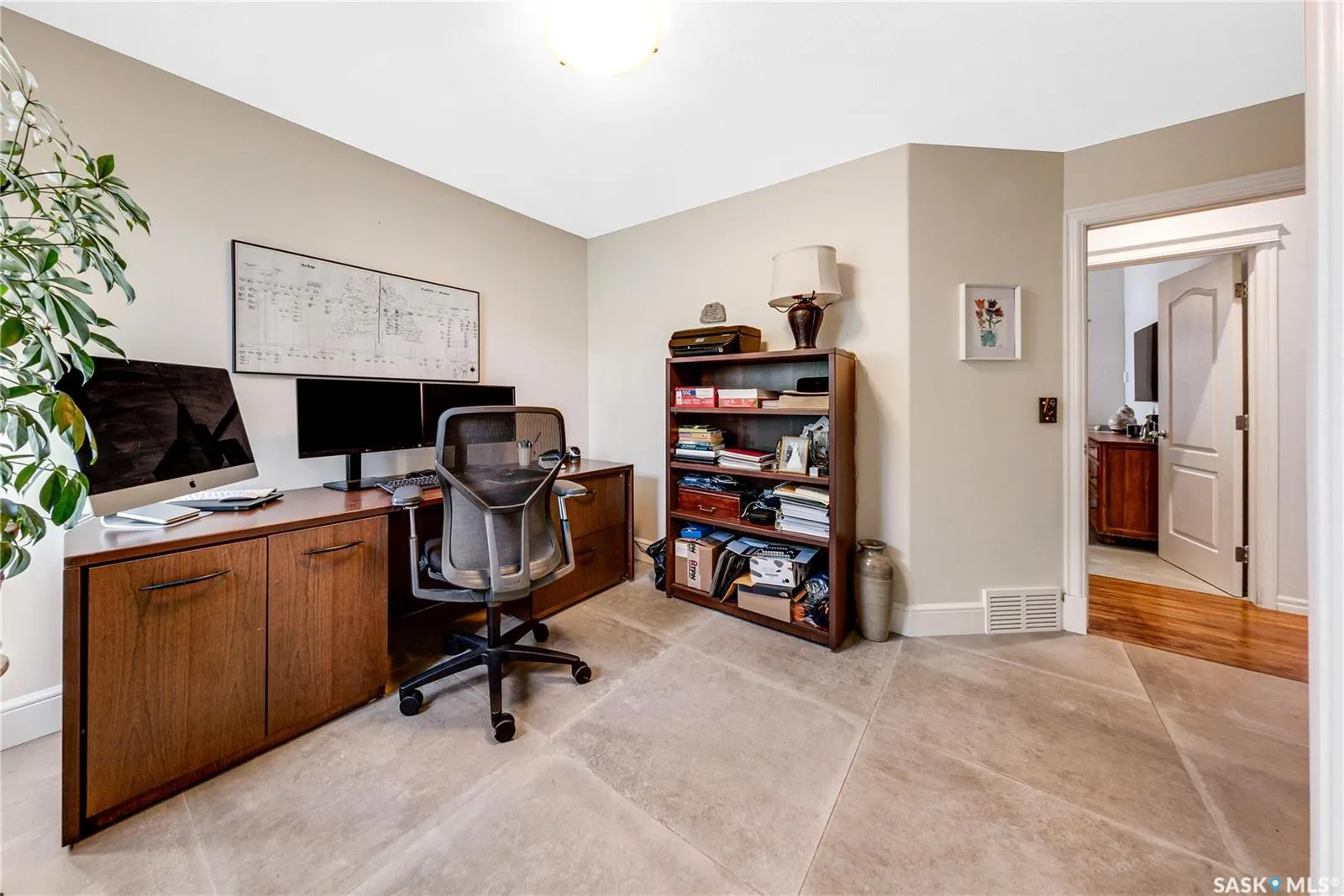 315 Blackburn CRESCENT