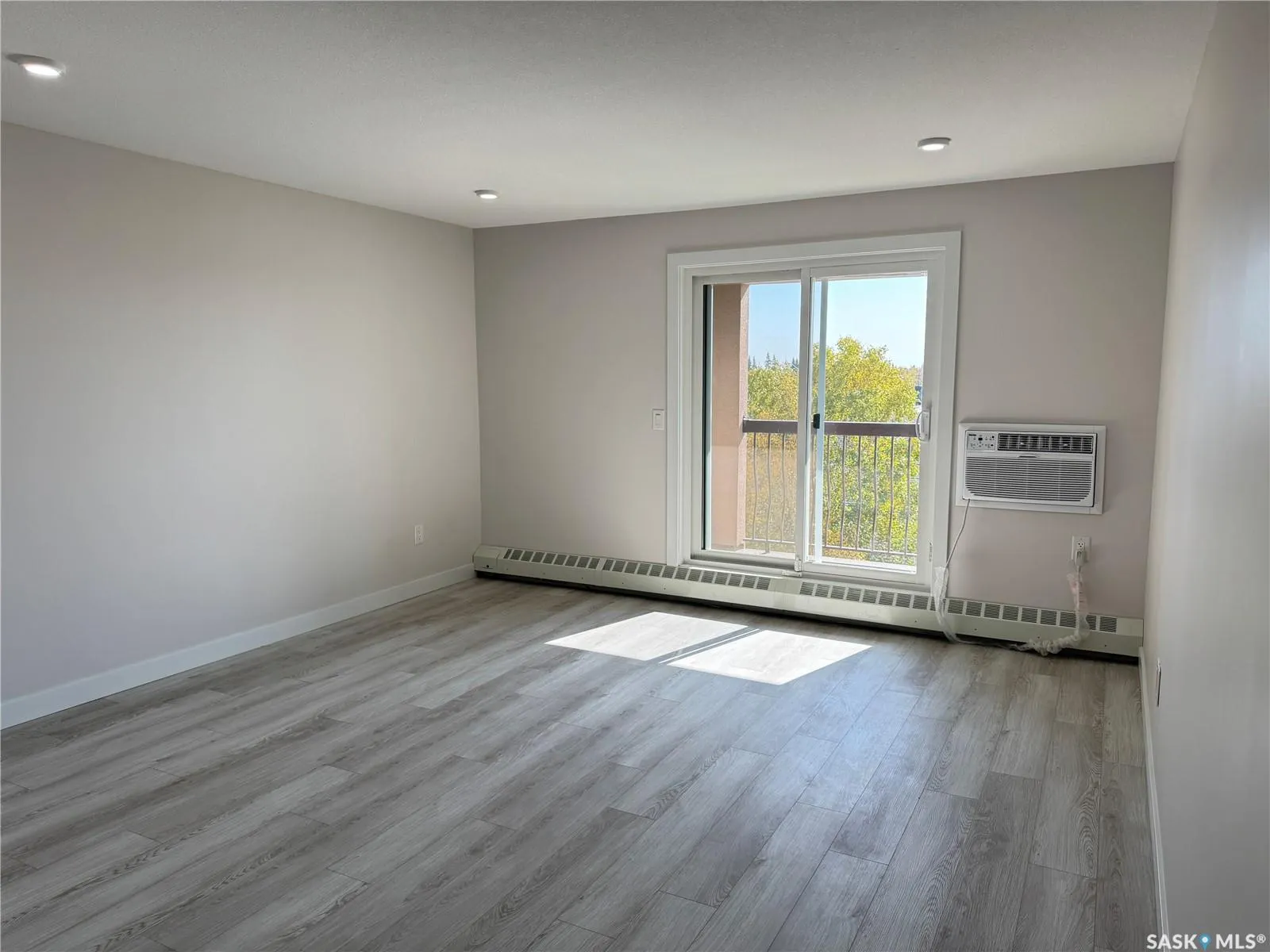 607 10th STREET, #403