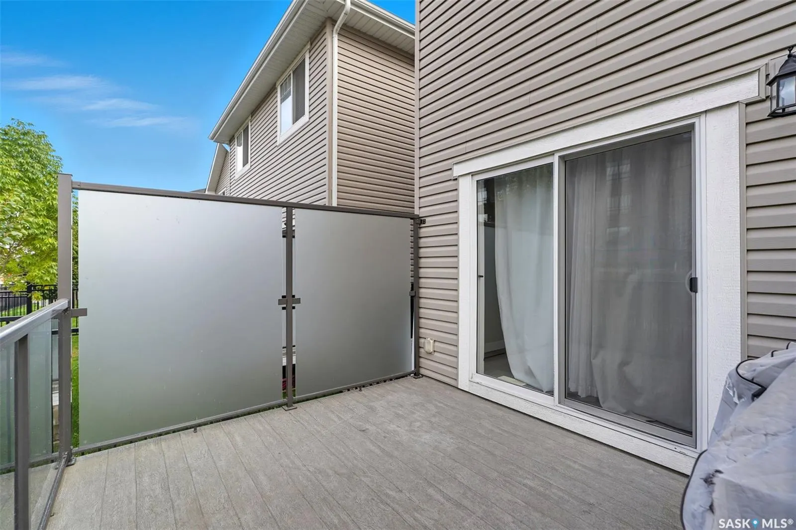 315 Dickson CRESCENT, #127
