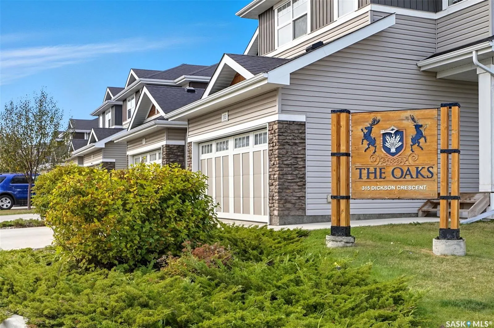 315 Dickson CRESCENT, #127