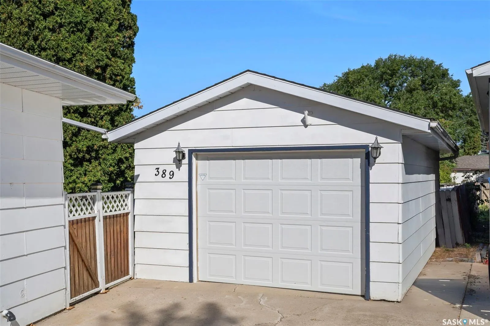 389 Balsam CRESCENT