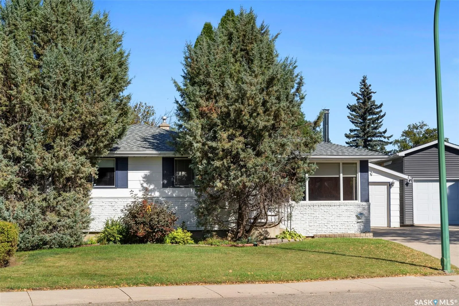 389 Balsam CRESCENT