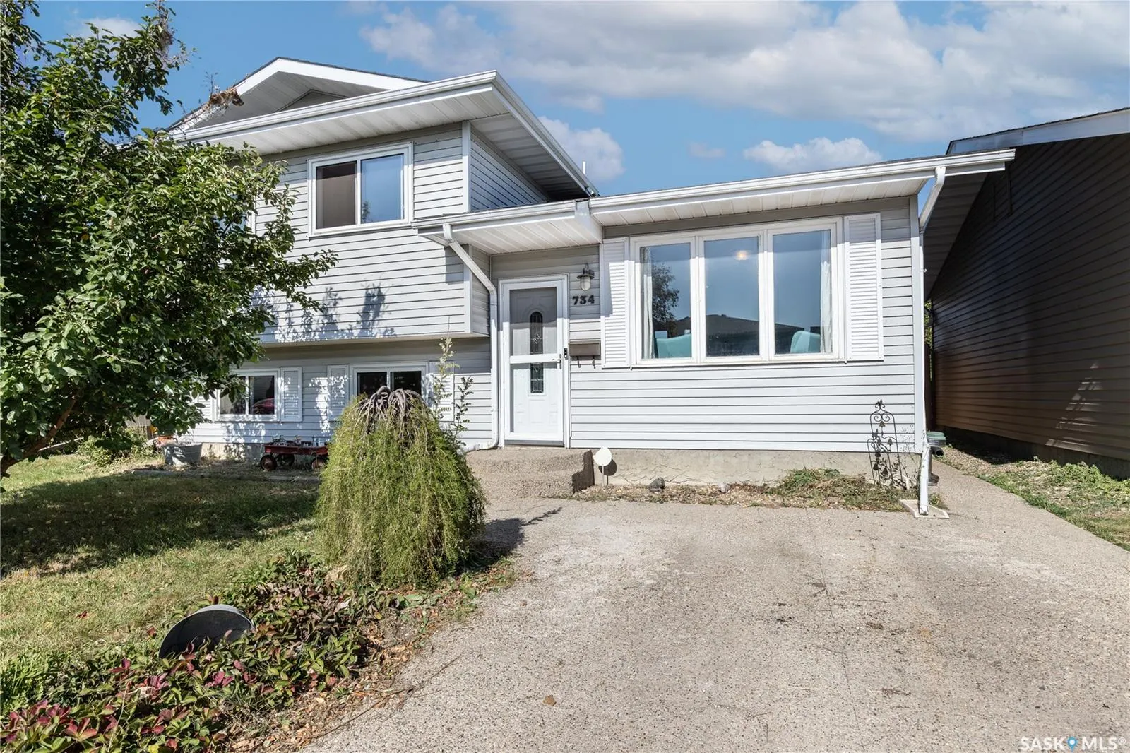734 Whelan WAY