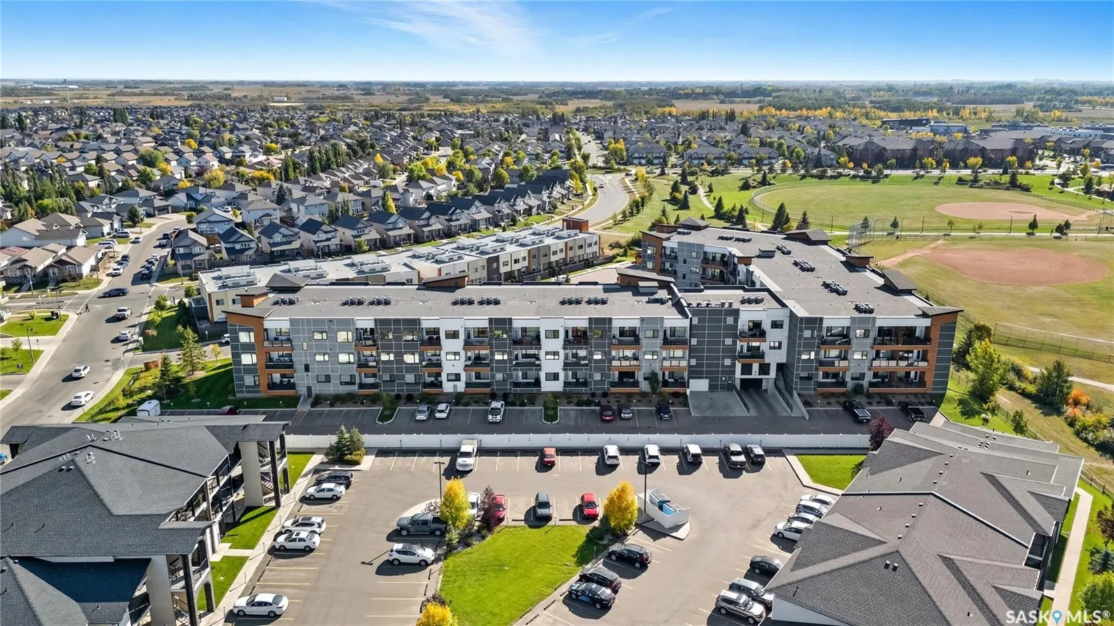 105 Willis CRESCENT, #303