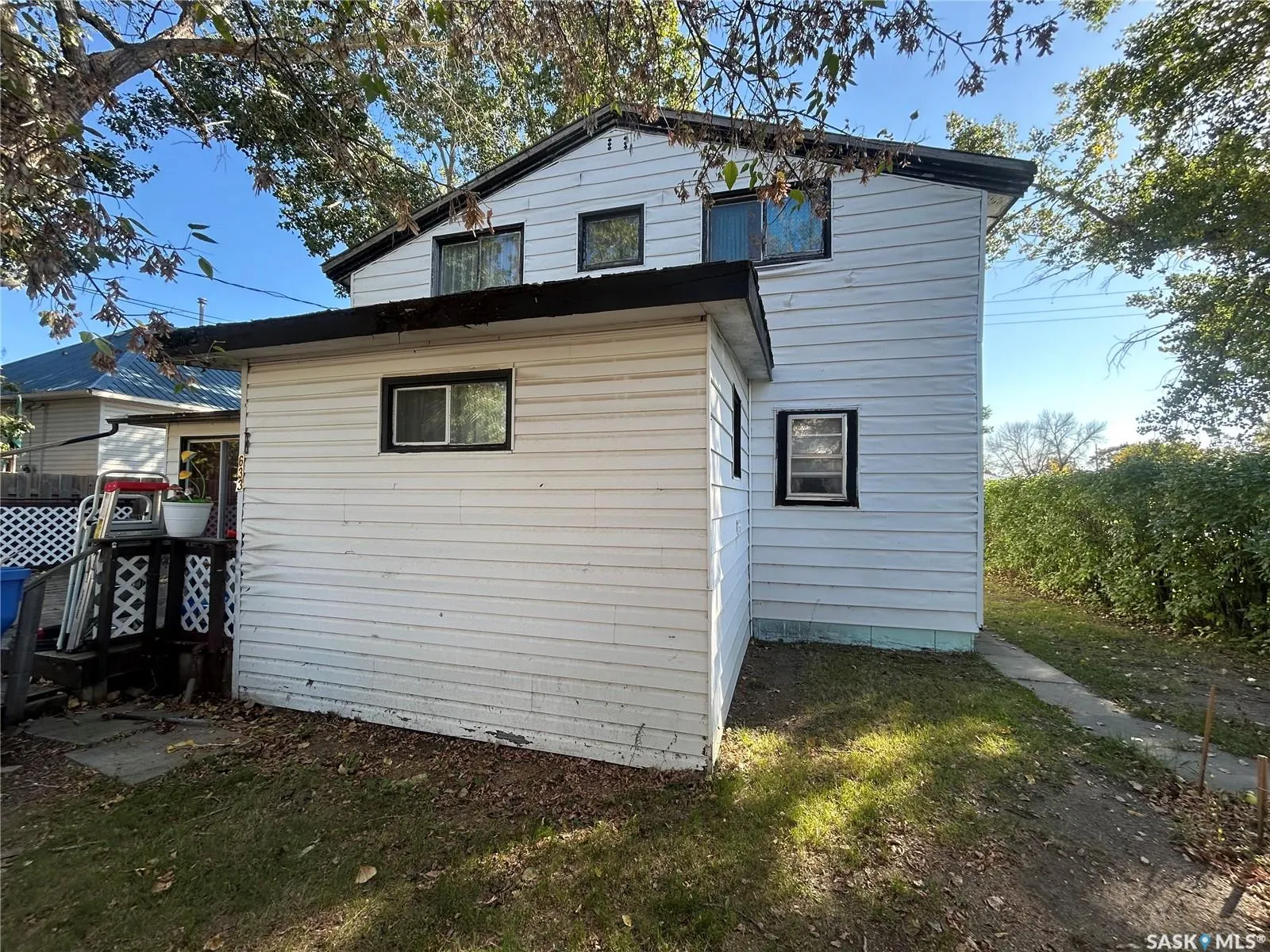 633 King STREET