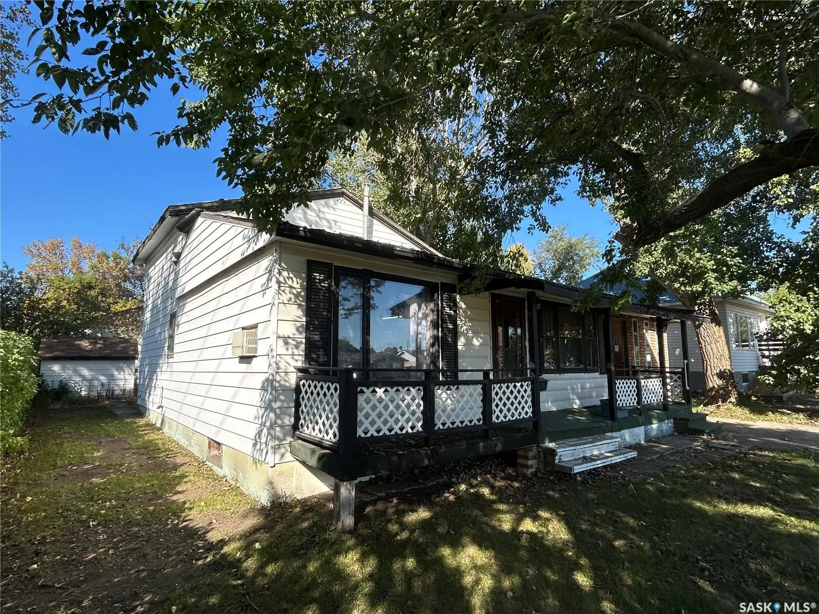 633 King STREET