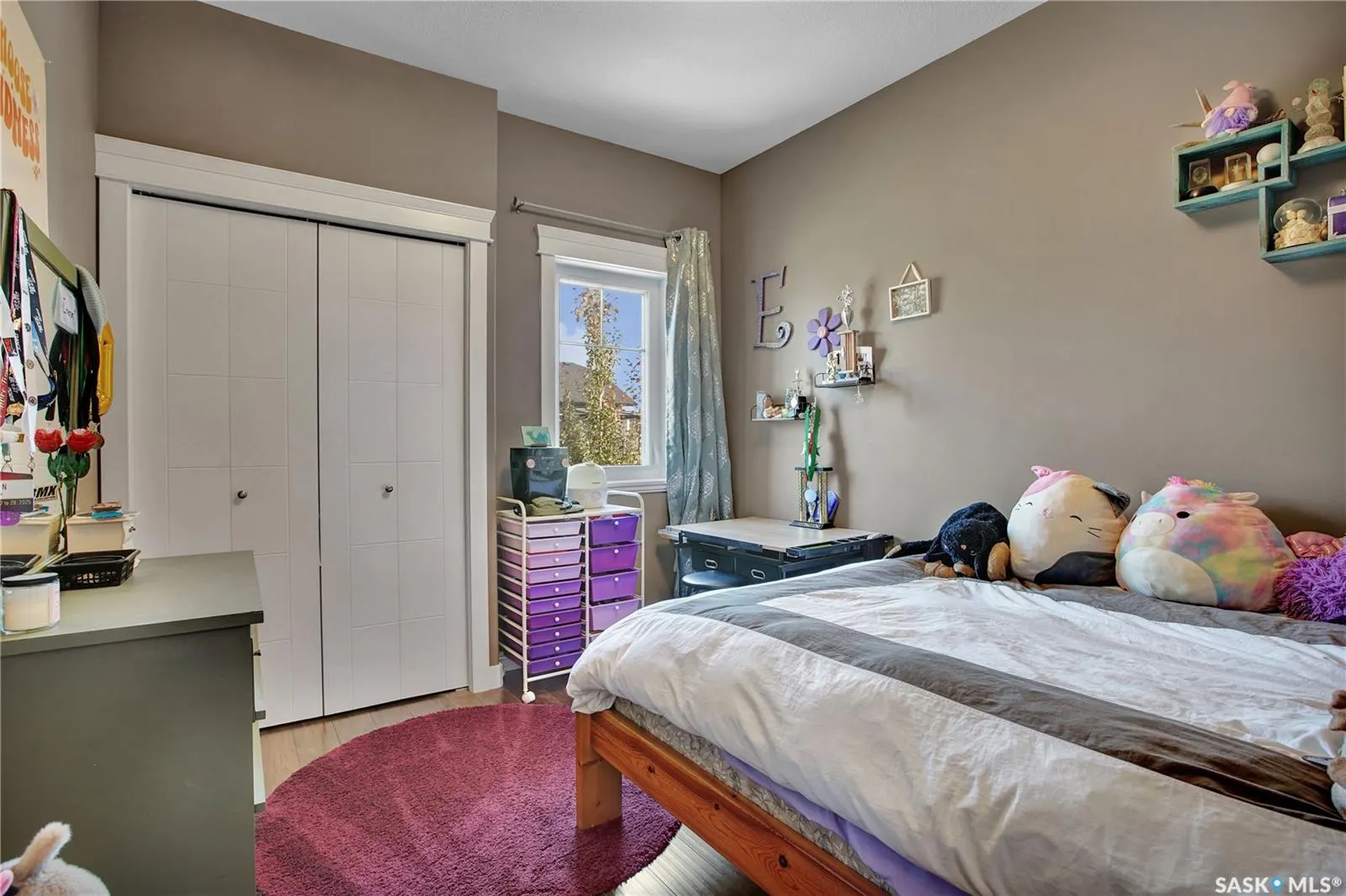 424 Lyle CRESCENT