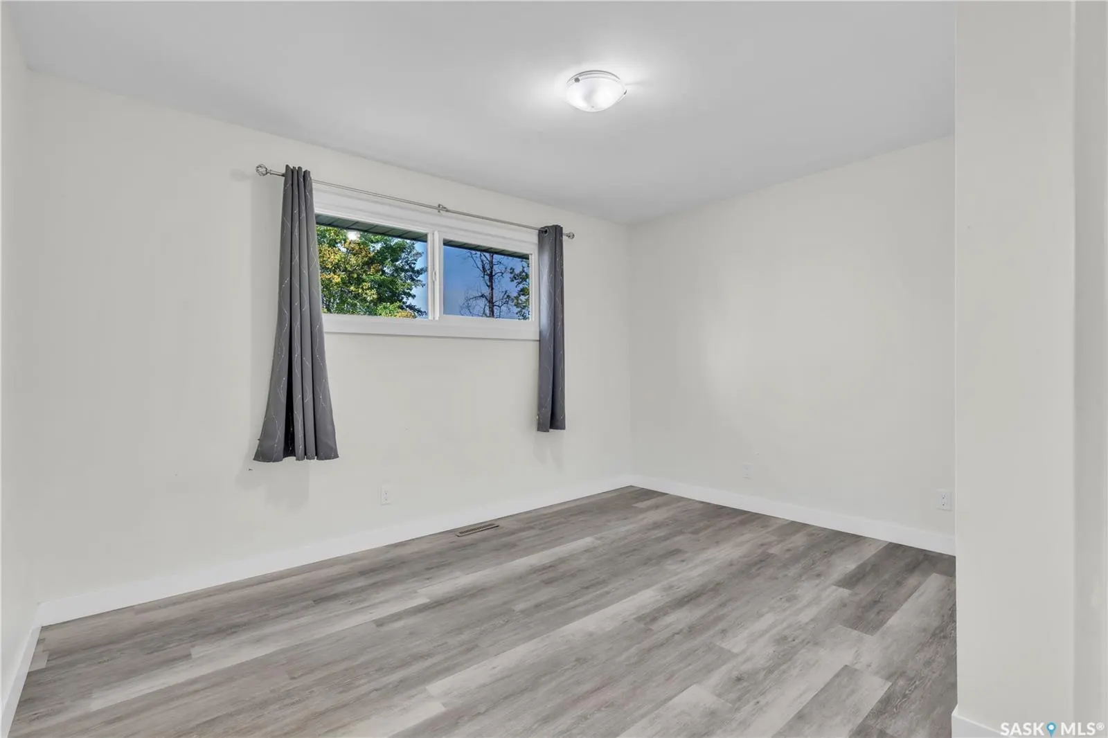 145 1st STREET E