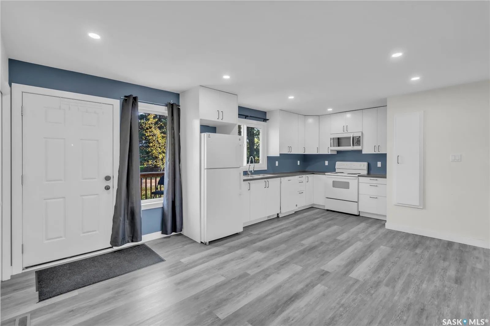 145 1st STREET E