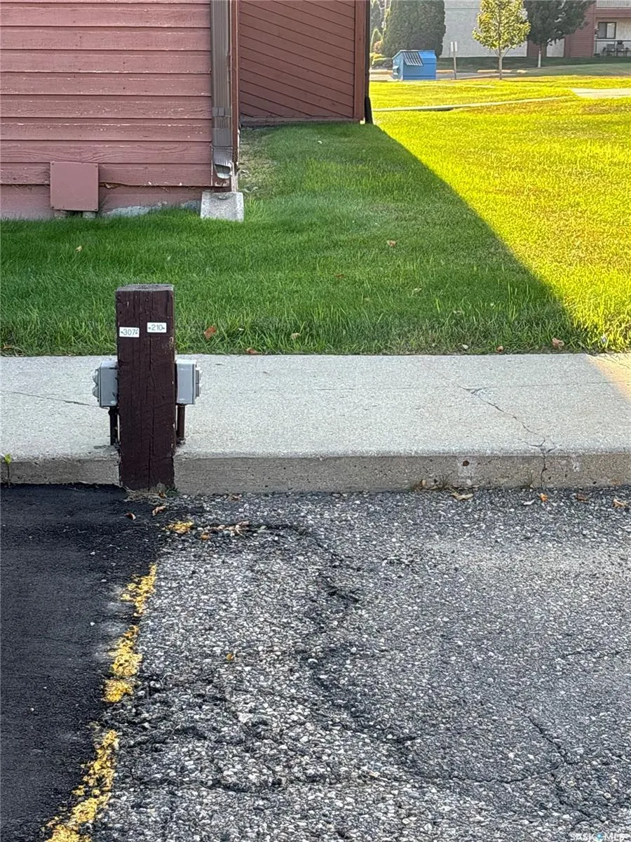 111 Wedge ROAD, #210