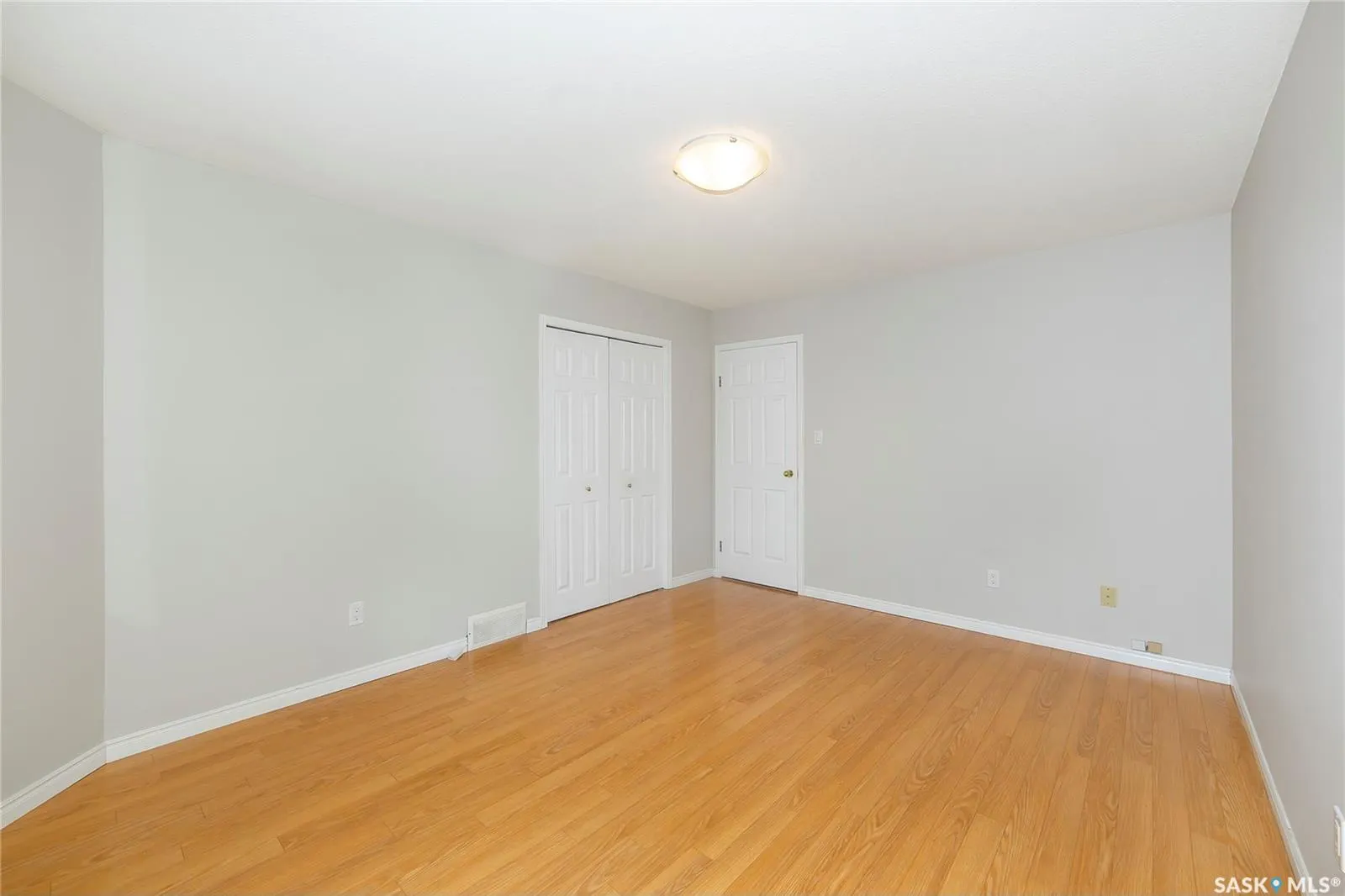 3415 Calder CRESCENT, #8
