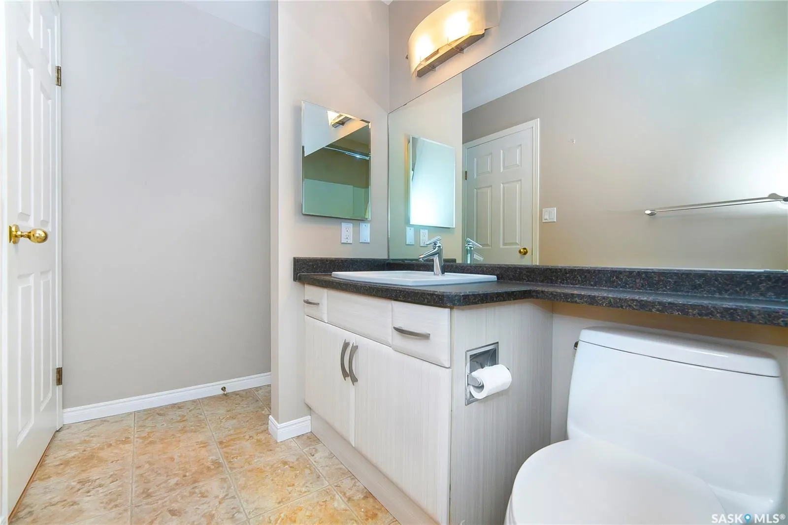 3415 Calder CRESCENT, #8