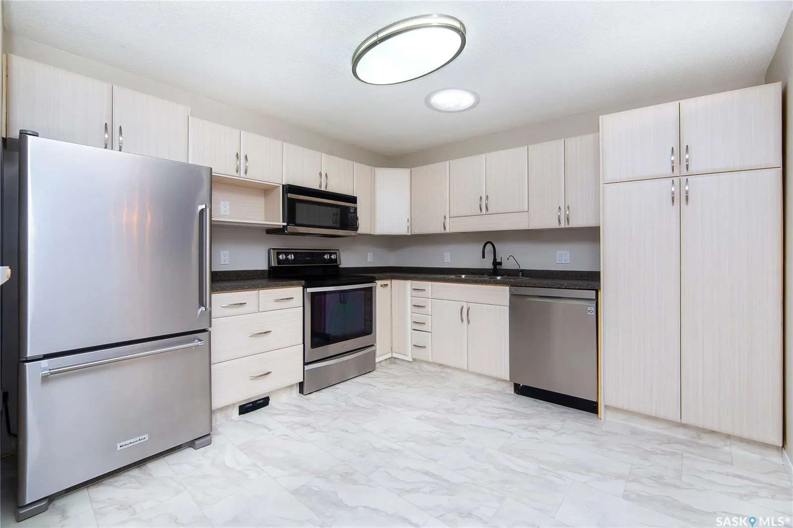 3415 Calder CRESCENT, #8